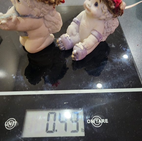 Hallmark Dreamsicle "Snowflake" and "All Star Skater" Christmas Figurines - Picture 10 of 11